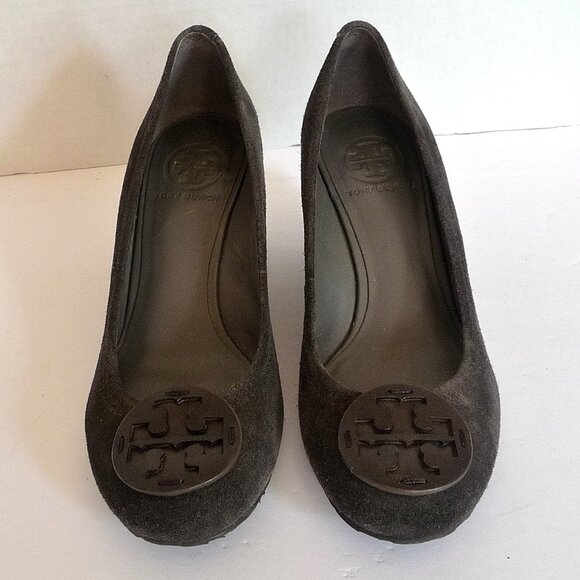 TORY BURCH Size 7.5 Sally Split Suede Wedge Heels Pumps - Picture 3 of 15